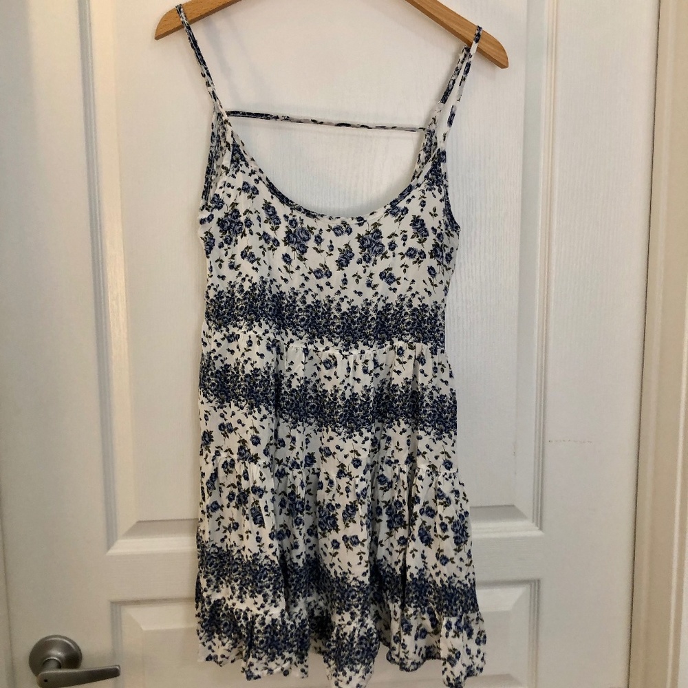 Brandy Melville Dress size Small